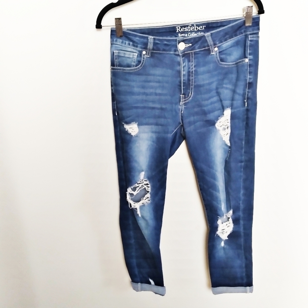 Resfeber Distressed Cuffed Medium Wash Capri Jeans Size 6